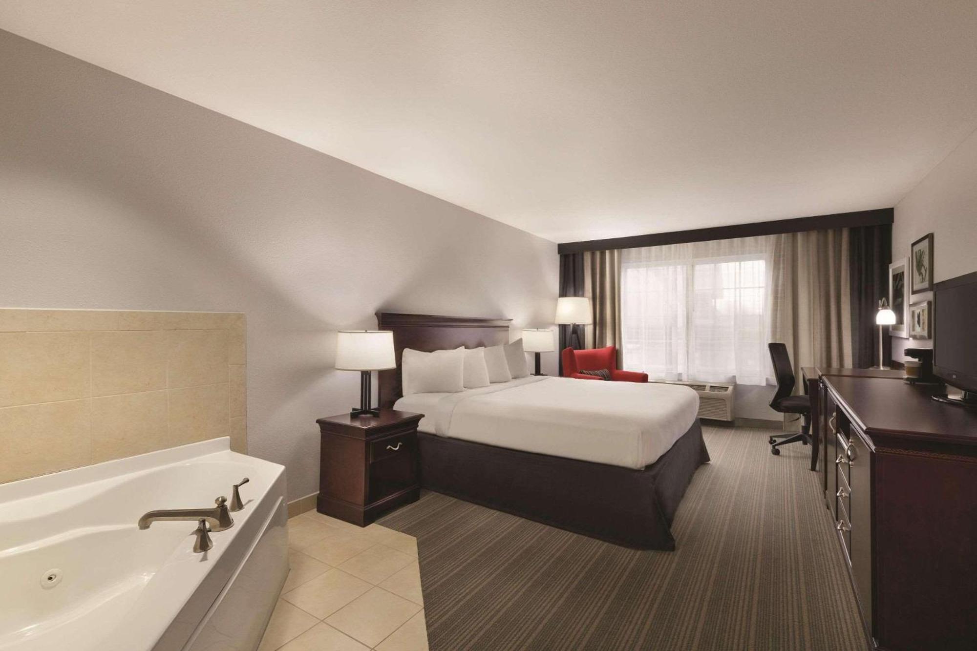 Country Inn & Suites By Radisson, Madison, Al Kültér fotó