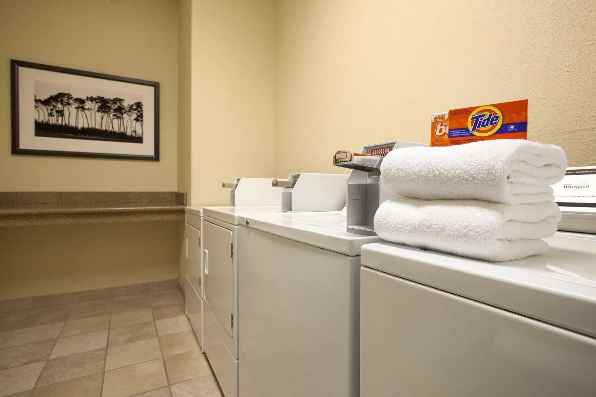 Country Inn & Suites By Radisson, Madison, Al Kültér fotó